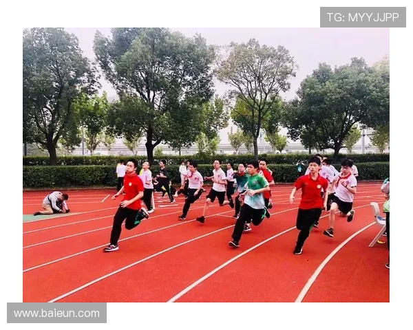 西安足球队奋勇拼搏夺冠之路的传奇故事与辉煌成就 西安足球队奋勇拼搏夺冠之路的传奇故事与辉煌成就